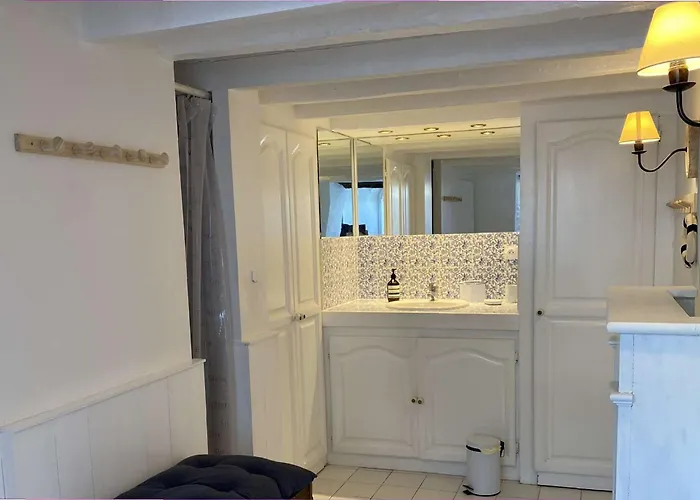 Charmante Maison De Village Typique Rhetaise *