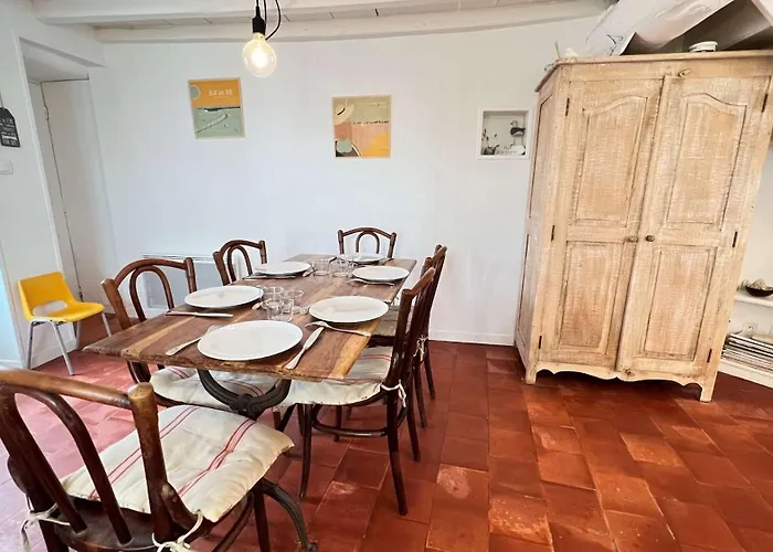 Charmante Maison De Village Typique Rhetaise *